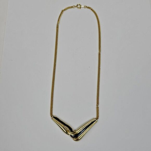 Vintage Black Enamel V Cut Out Necklace 16.5" Curb Chain Choker Gold Tone Metal - Picture 2 of 9